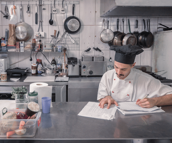 Cuanto cobra un chef por hacer una carta